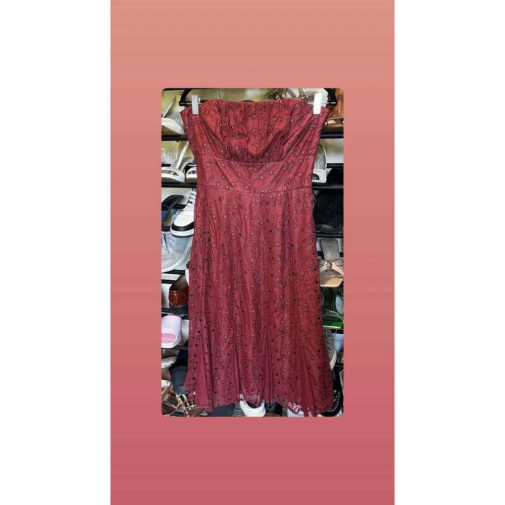 Coast Size 12 Embroidered Floral Mauve women's strapless dress